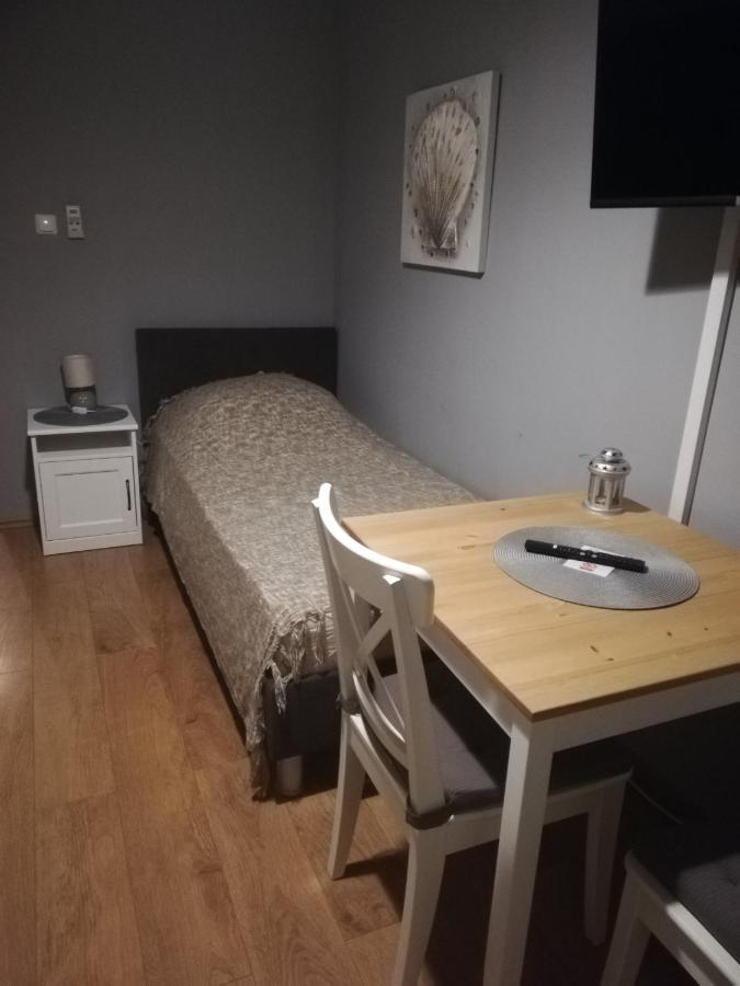 Guest House Lucija Buzin Extérieur photo