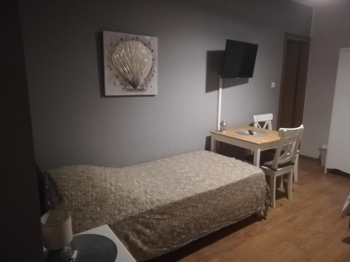 Guest House Lucija Buzin Extérieur photo